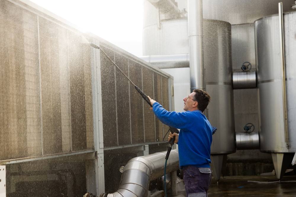 Top Benefits of Hiring Professional Pressure Washing for Commercial Spaces. washing industrial tools.